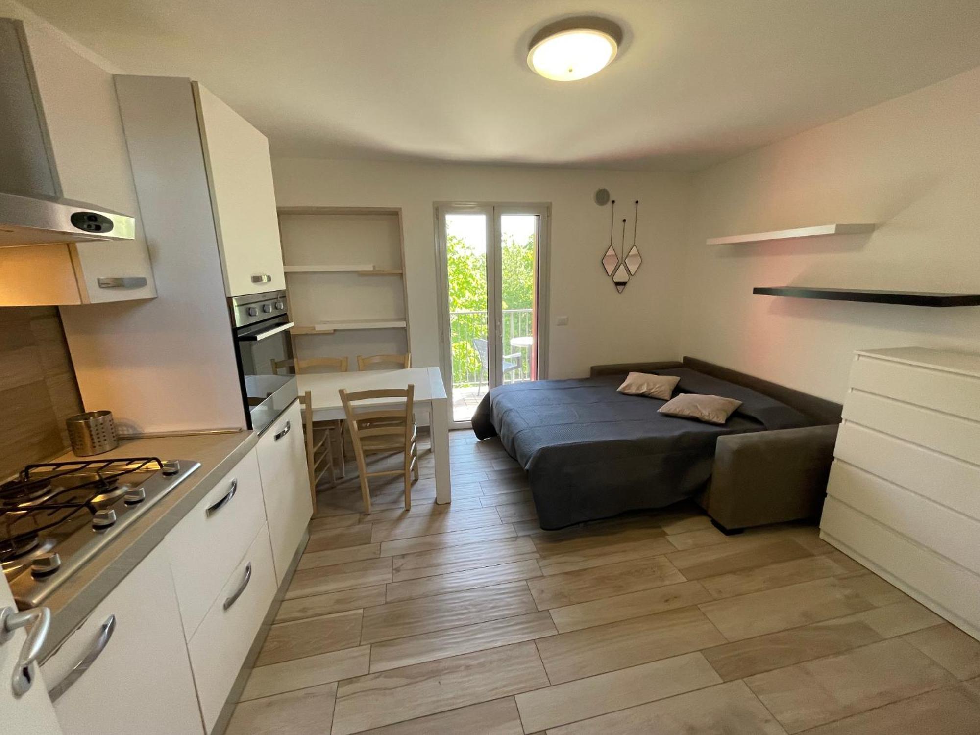 Reverso - Alloggi Con Solarium Vista Mare กาออร์เล ภายนอก รูปภาพ